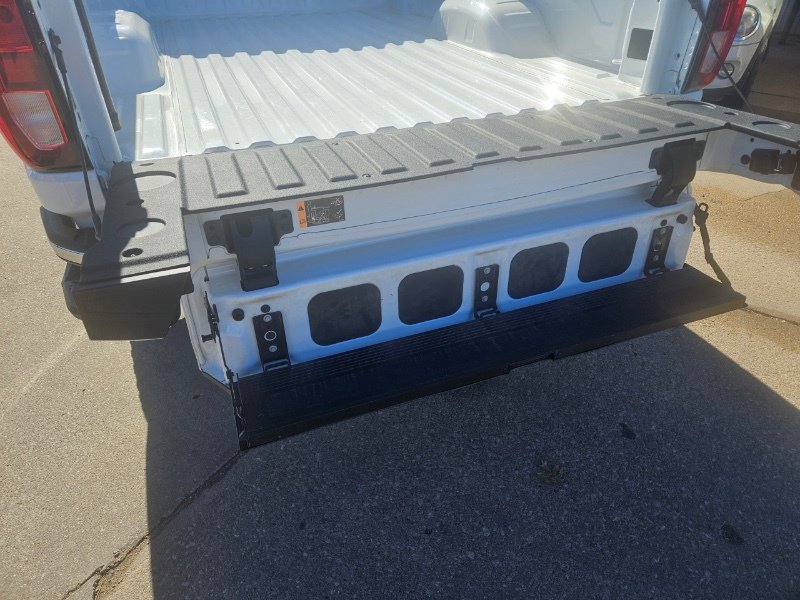 Used 2022 GMC Sierra 2500 SLE w/ SLE Convenience Package image 8