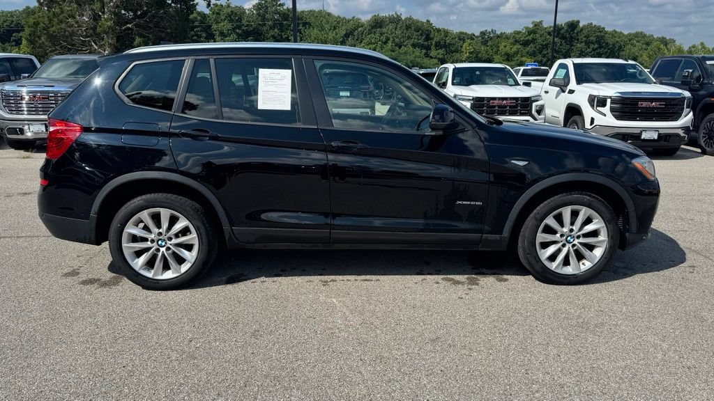 Used 2016 BMW X3 xDrive28i AWD/4WD image 2