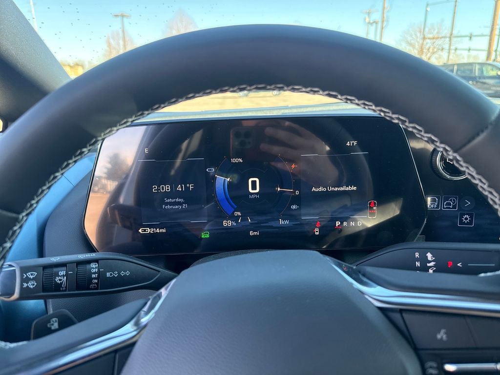 New 2026 Chevrolet Equinox EV LT AWD/4WD image 15