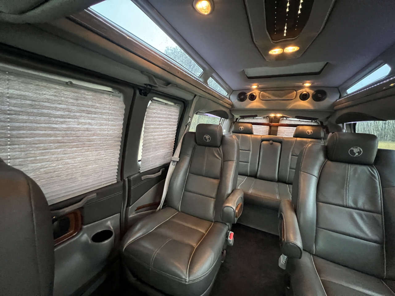 Used 2017 Chevrolet Express 2500 image 26