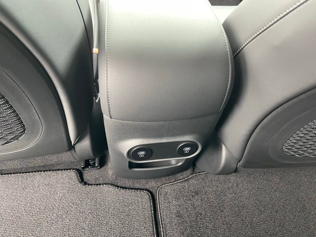 New 2025 Hyundai Ioniq 5 SEL image 13