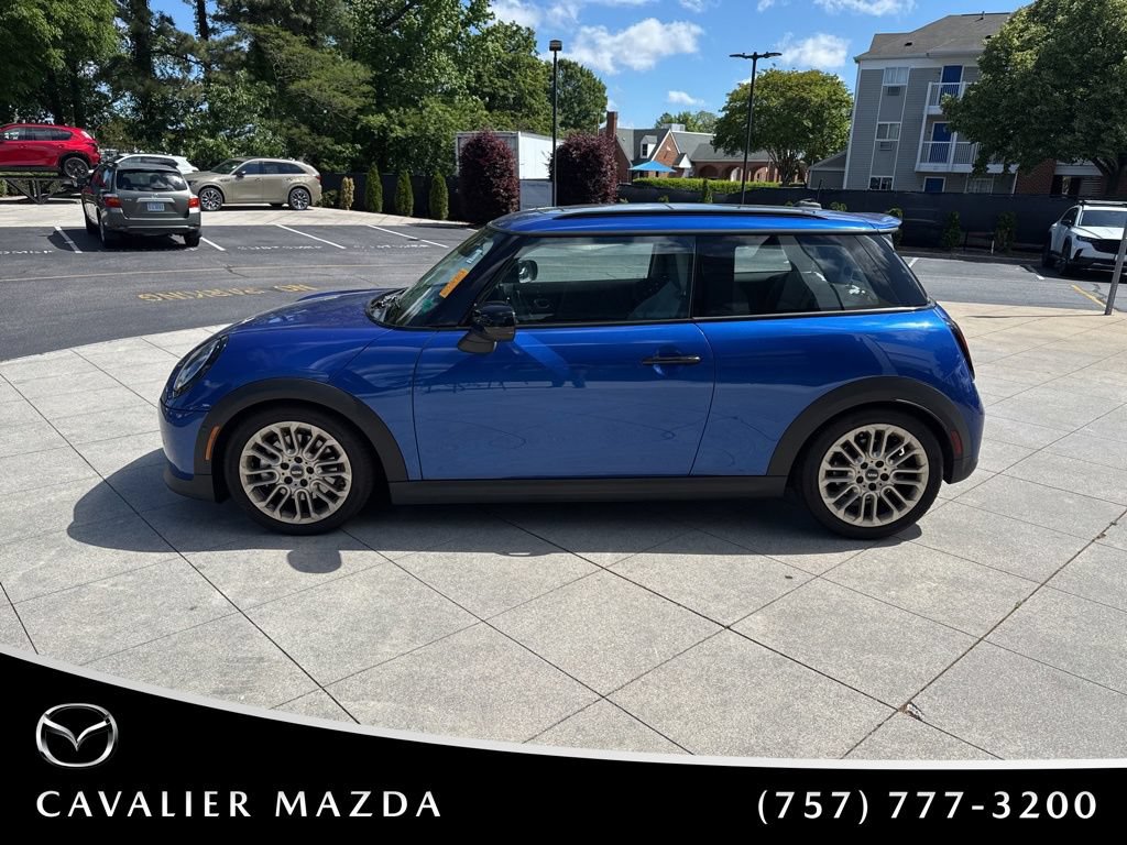 Used 2025 MINI Cooper S FWD image 4