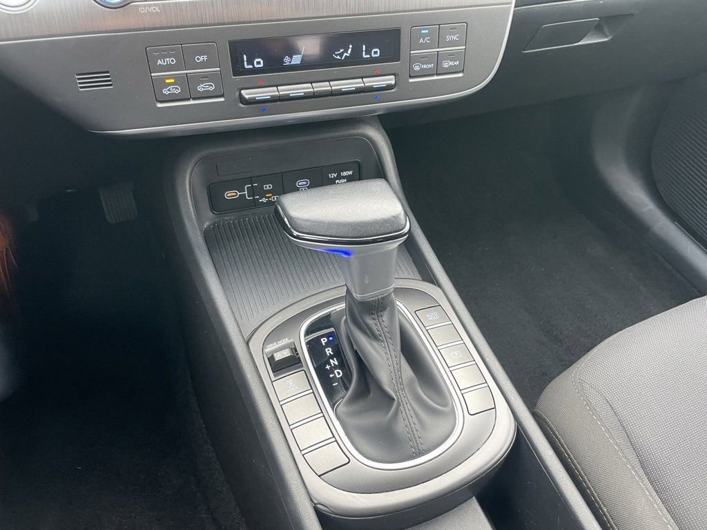 Used 2024 Hyundai Kona SEL image 15