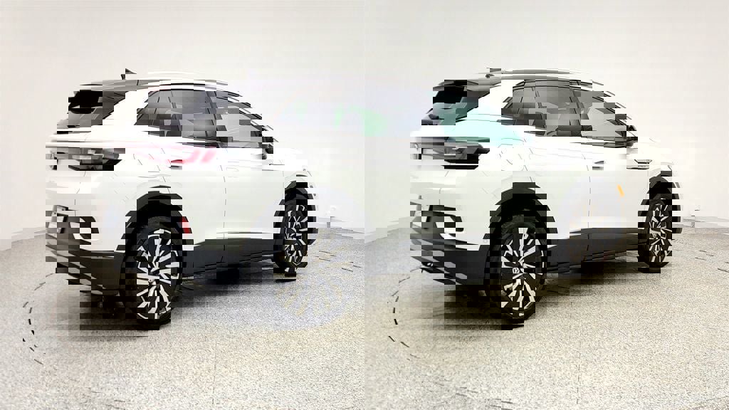 Used 2023 Volkswagen ID.4 Pro S Plus image 5