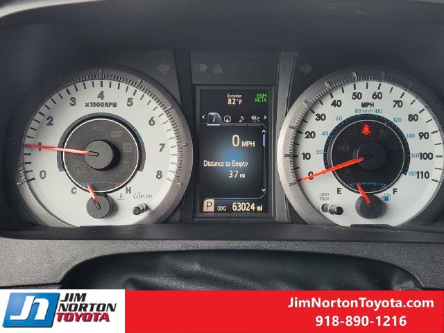 Used 2020 Toyota Sienna SE w/ SE Preferred Package FWD image 17