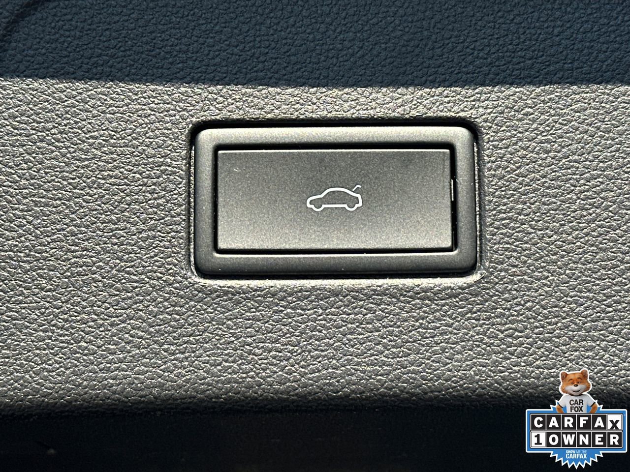 Used 2024 Volkswagen Atlas SE image 19