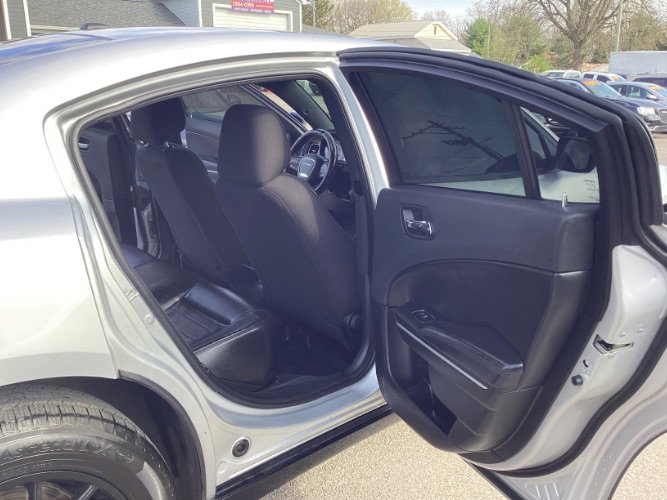 Used 2019 Dodge Charger Police w/ Street Appearance Group image 6