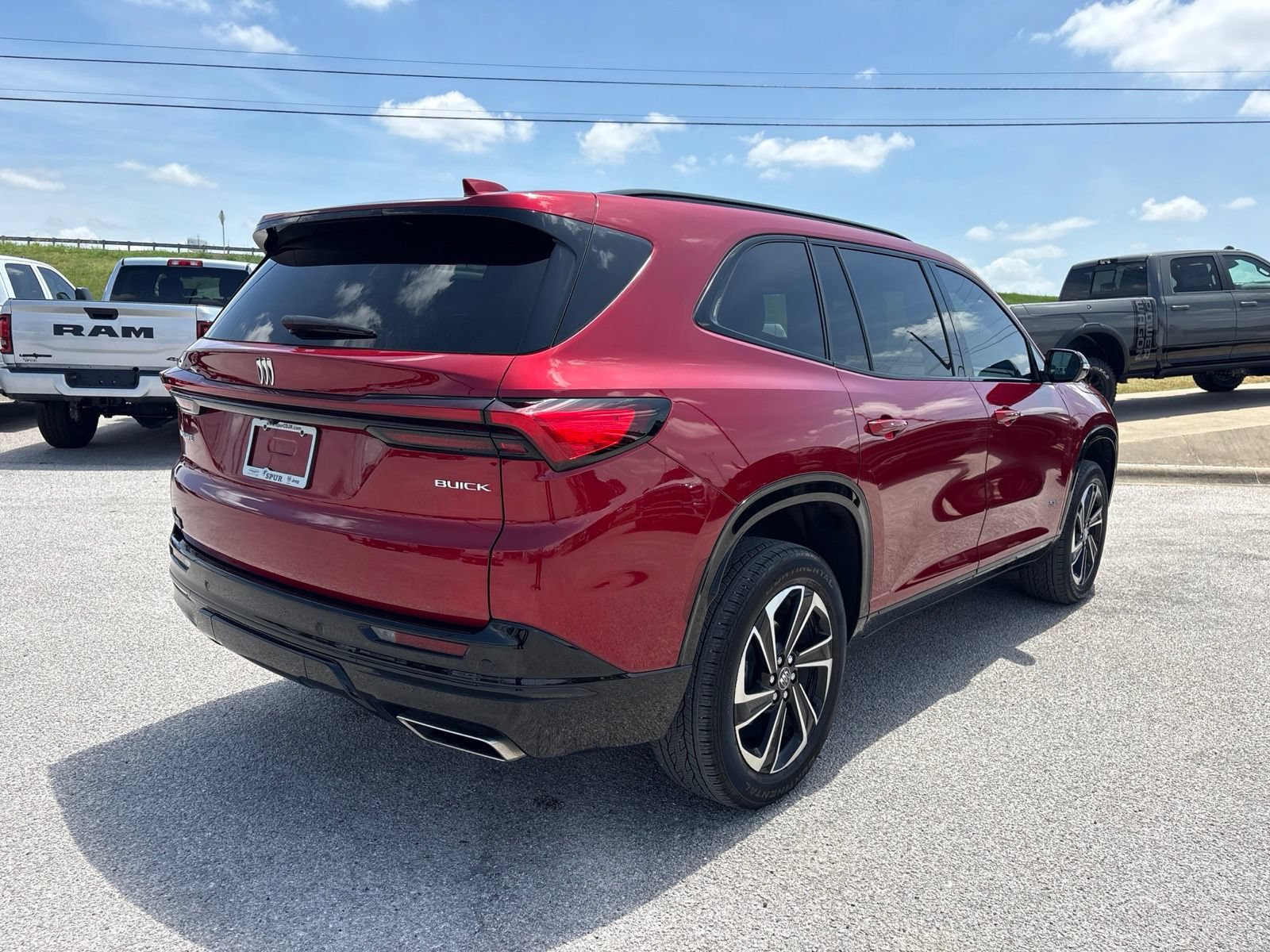 Used 2025 Buick Enclave Sport Touring FWD image 6