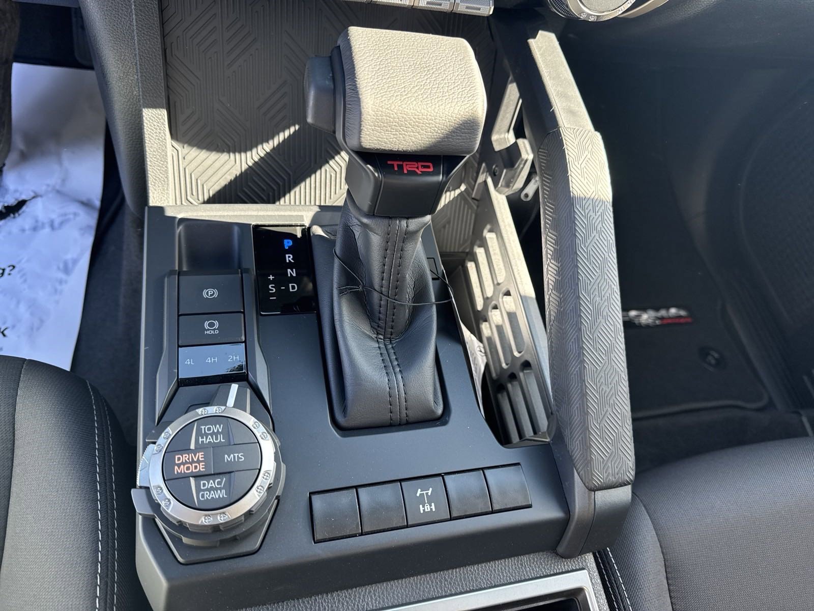 Used 2024 Toyota Tacoma TRD Off-Road image 21