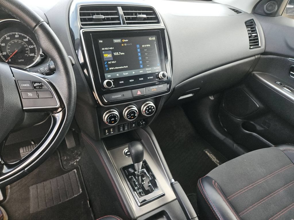 Used 2025 Mitsubishi Outlander Sport SE AWD/4WD image 20