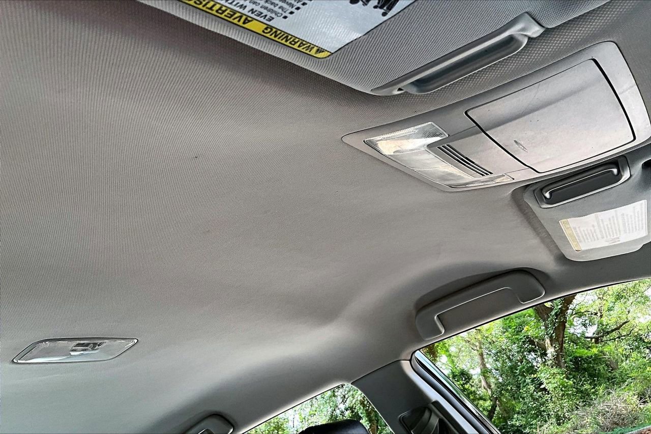 Used 2013 Toyota Camry SE FWD image 27