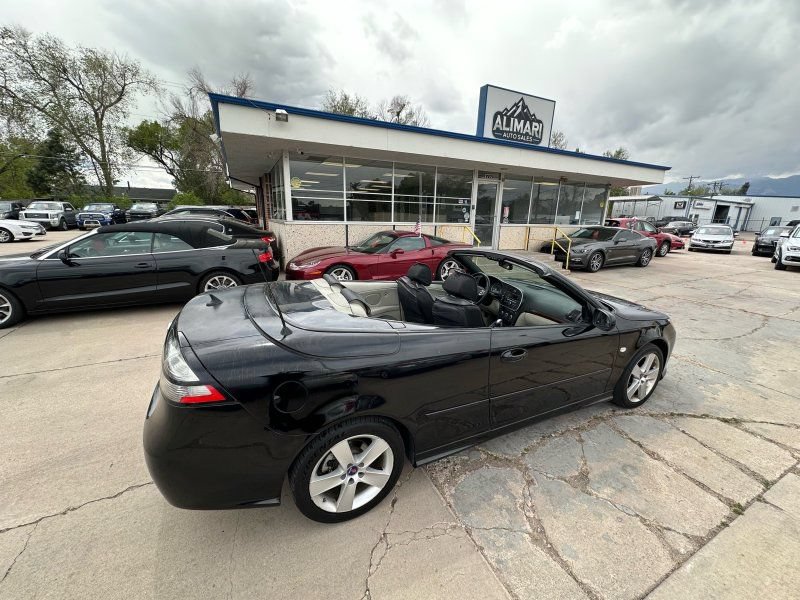Used 2011 Saab 9-3 Aero FWD image 16