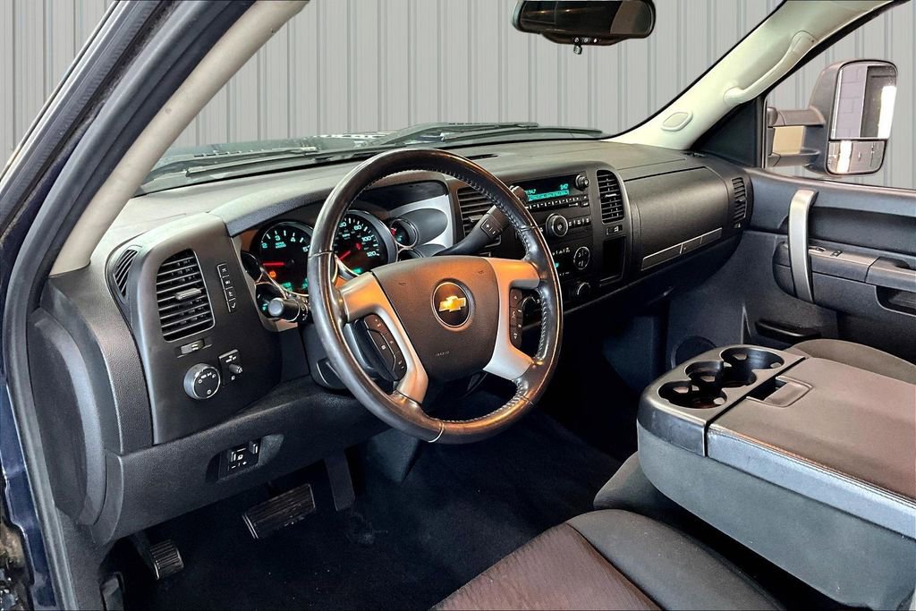 Used 2011 Chevrolet Silverado 1500 LT w/ All-Star Edition AWD/4WD image 16
