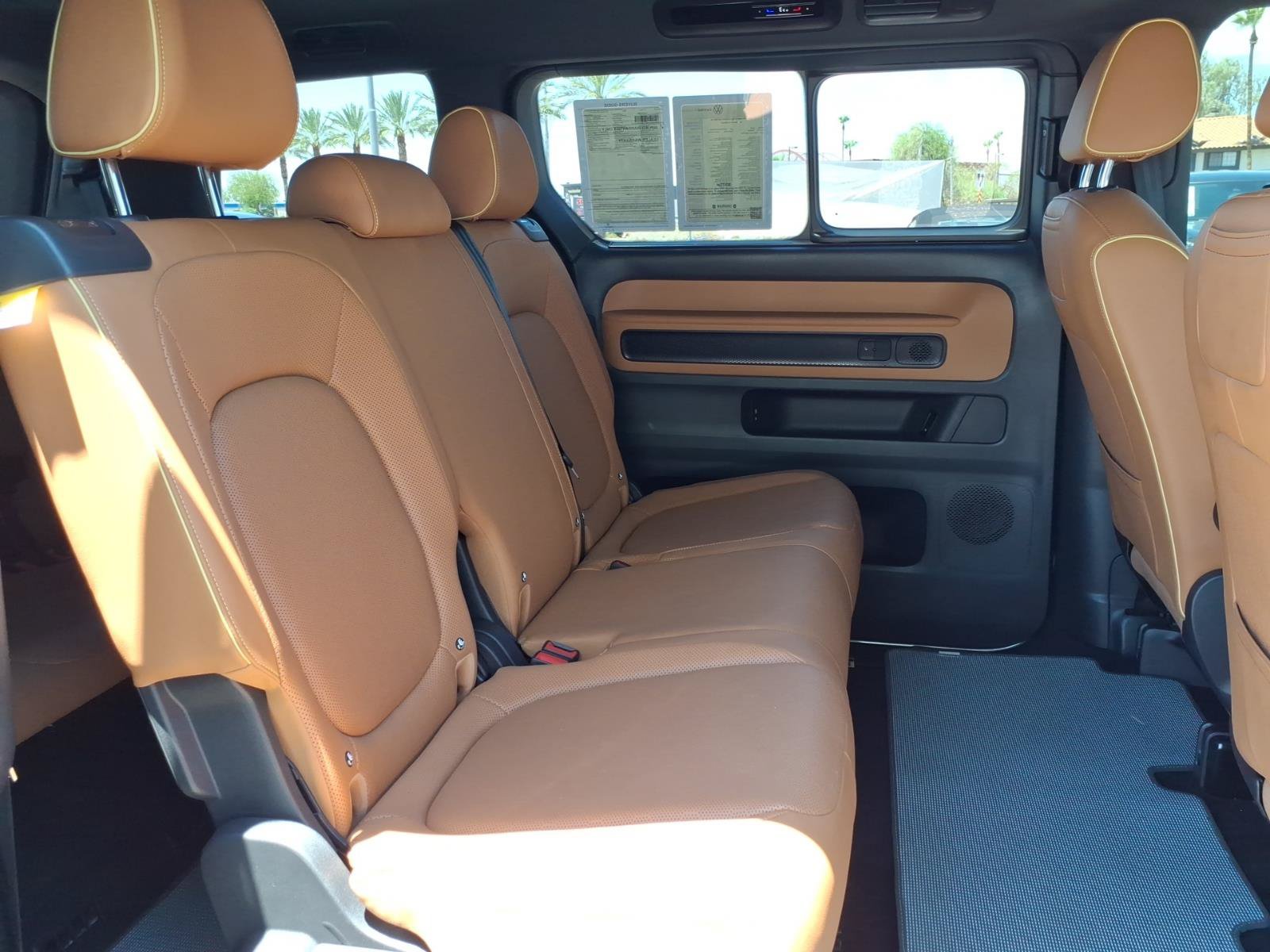 Certified 2025 Volkswagen ID. Buzz Pro S RWD image 15