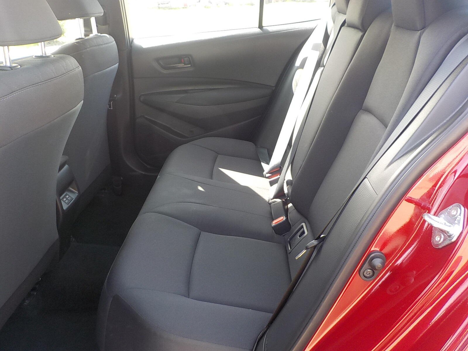 Used 2025 Toyota Corolla LE FWD image 9