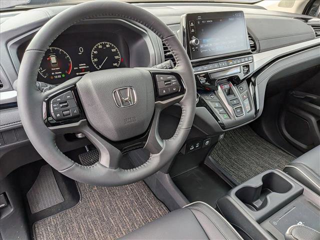 New 2026 Honda Odyssey Touring image 3