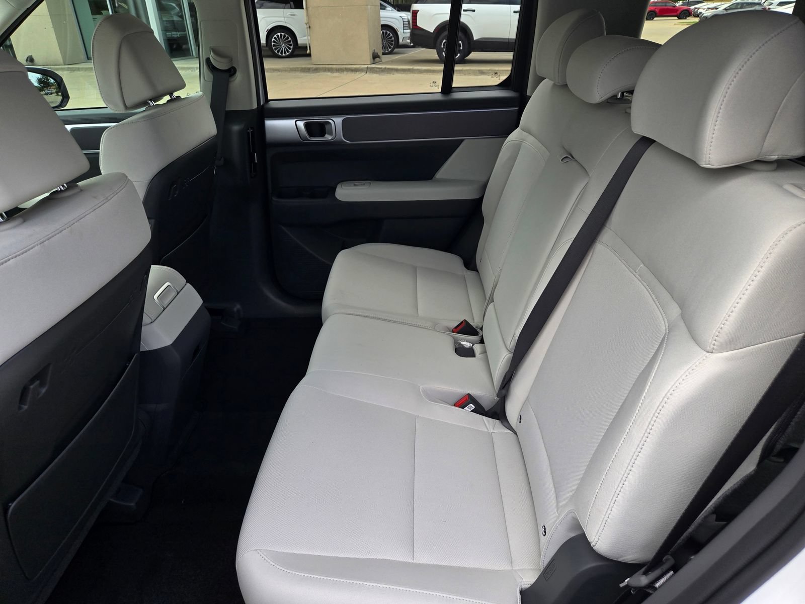 New 2027 Hyundai Santa Fe SE FWD image 17