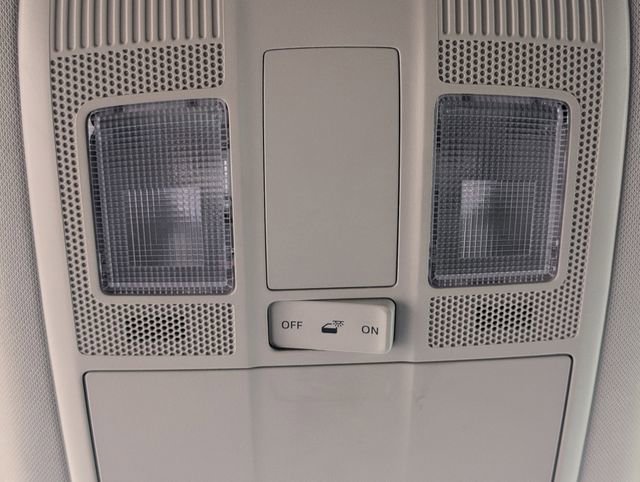 Used 2025 MAZDA CX-5 AWD 2.5 S w/ Select Package image 17