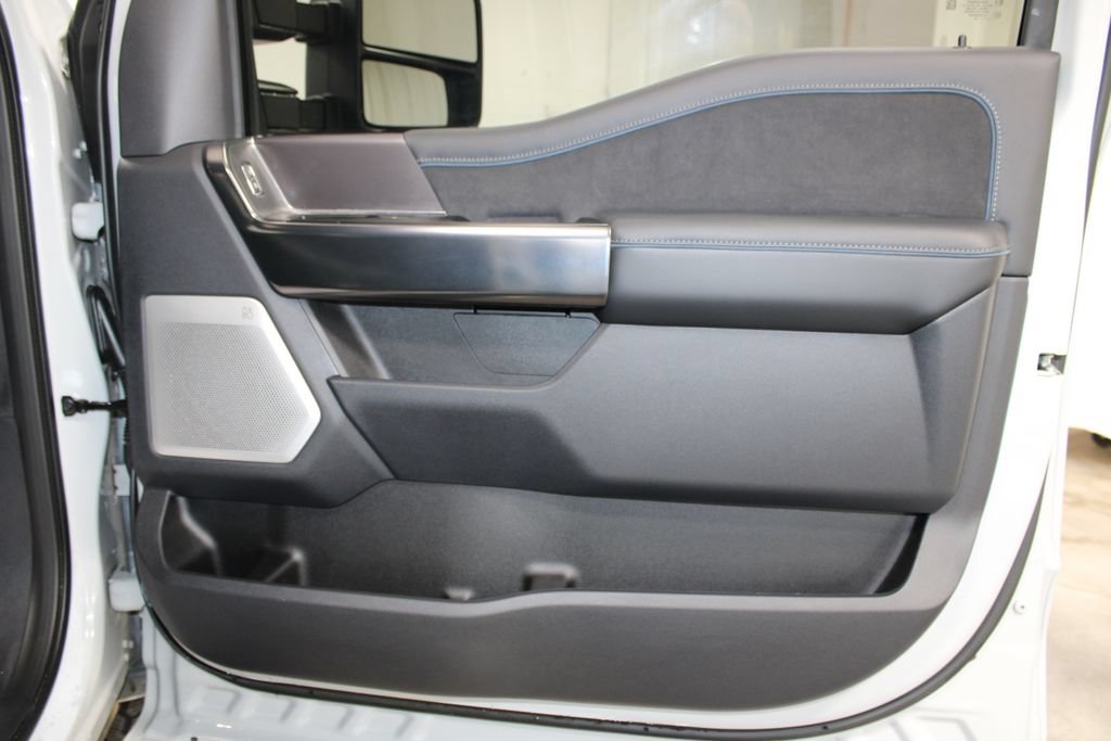 Used 2026 Ford F250 Platinum AWD/4WD image 39