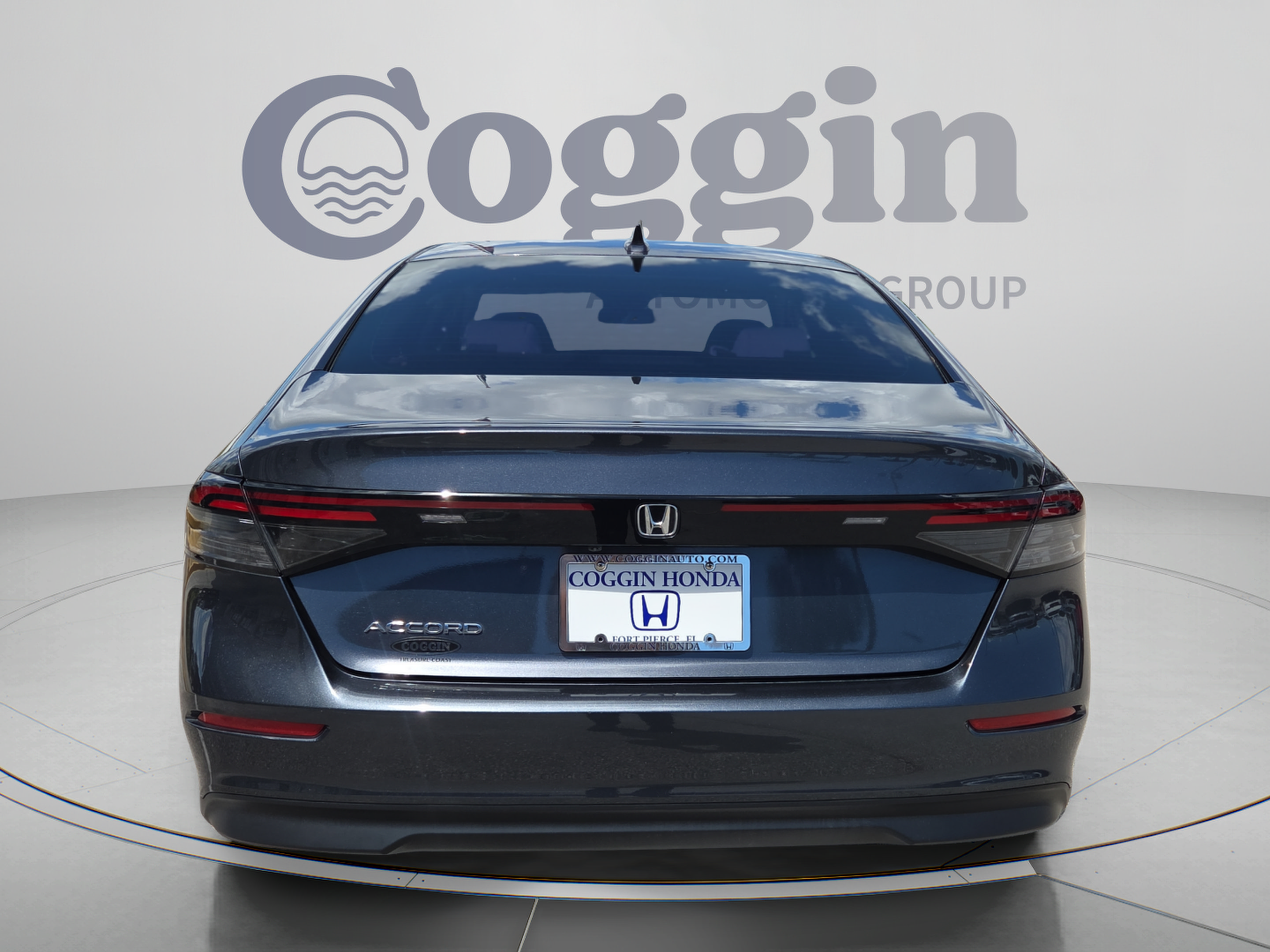 Used 2023 Honda Accord EX image 4