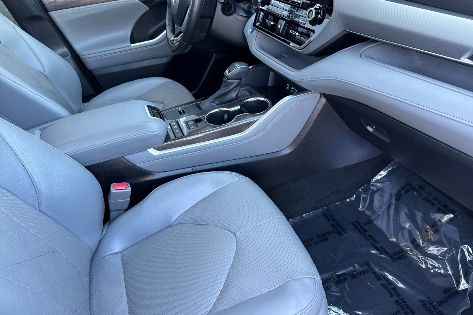 Used 2022 Toyota Highlander Platinum AWD/4WD image 17