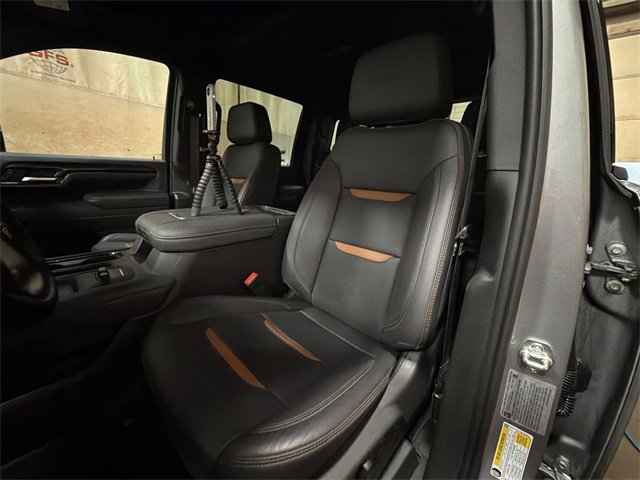 Certified 2025 GMC Sierra 2500 AT4 w/ AT4 Premium Plus Package image 11