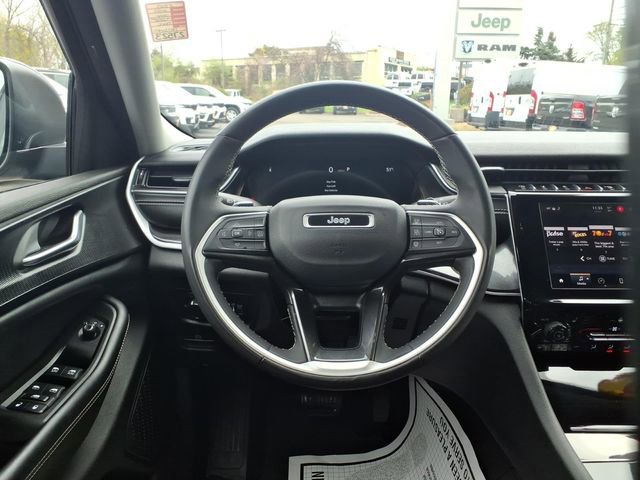 Certified 2023 Jeep Grand Cherokee L Laredo w/ Luxury Tech Group I AWD/4WD image 12
