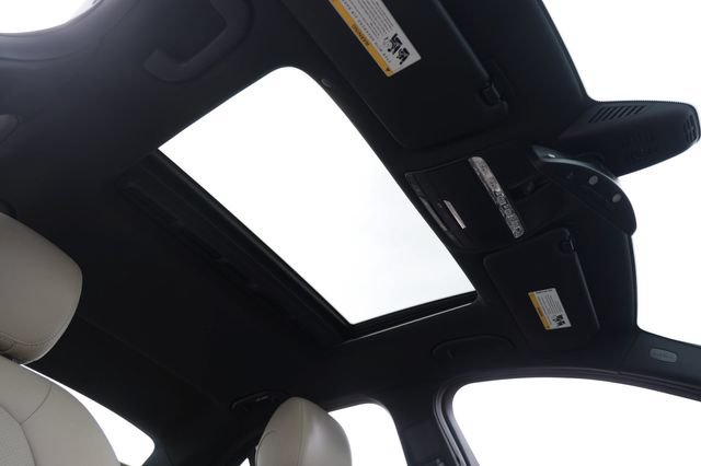 Used 2019 Mercedes-Benz C 300 Sedan image 25