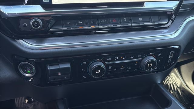 Used 2024 Chevrolet Silverado 1500 High Country w/ High Country Premium Package image 31