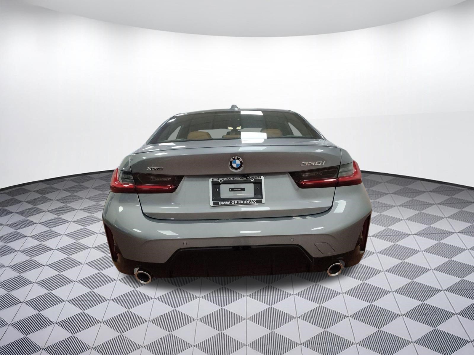 Used 2026 BMW 330i xDrive Sedan w/ M Sport Package AWD/4WD image 9