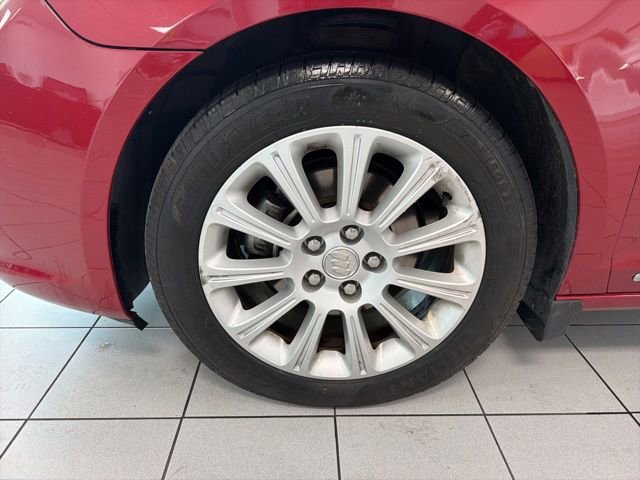 Used 2013 Buick LaCrosse Leather FWD image 11