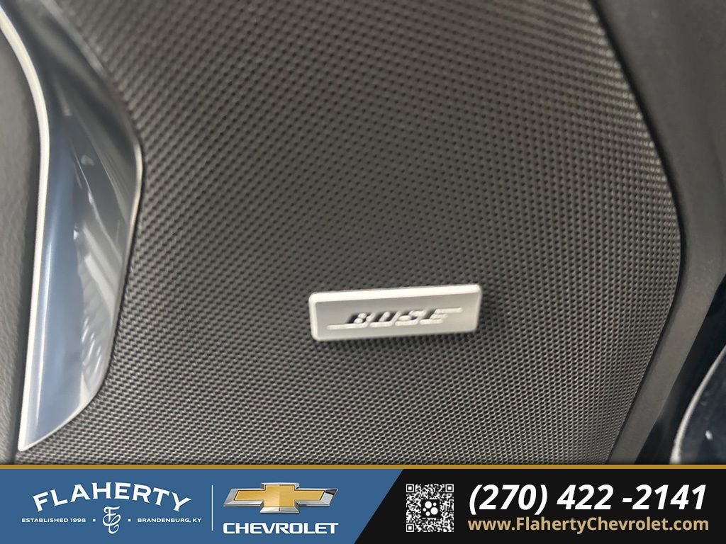 Used 2025 Chevrolet Suburban Z71 w/ Comfort Package image 21