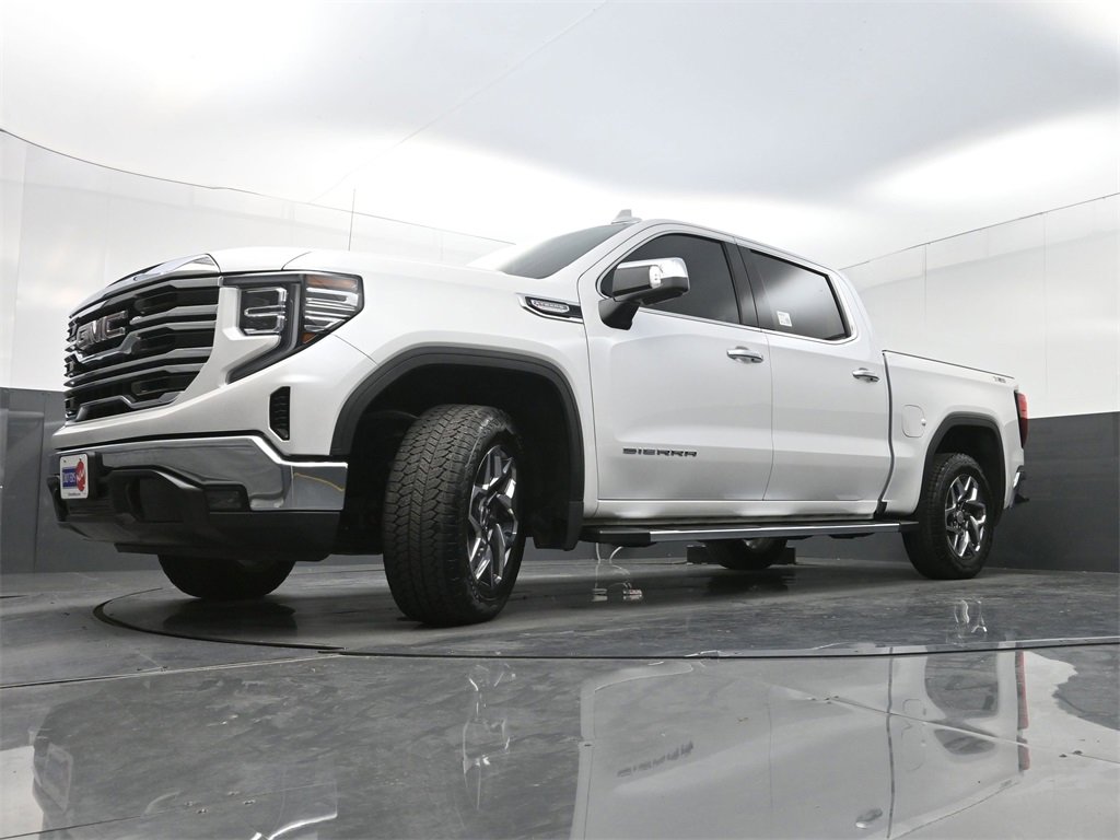 Used 2024 GMC Sierra 1500 SLT image 30