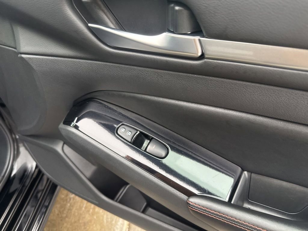 Used 2024 Nissan Altima 2.5 SR image 37