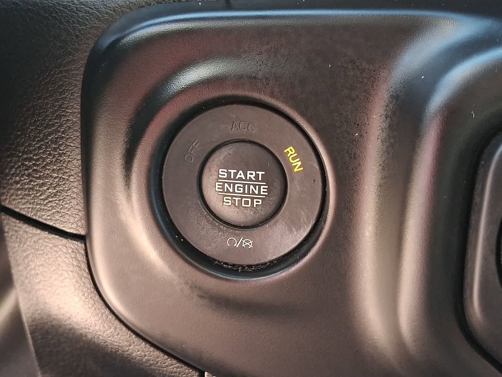 Used 2022 Jeep Wrangler Unlimited Sahara w/ LED Lighting Group AWD/4WD image 24
