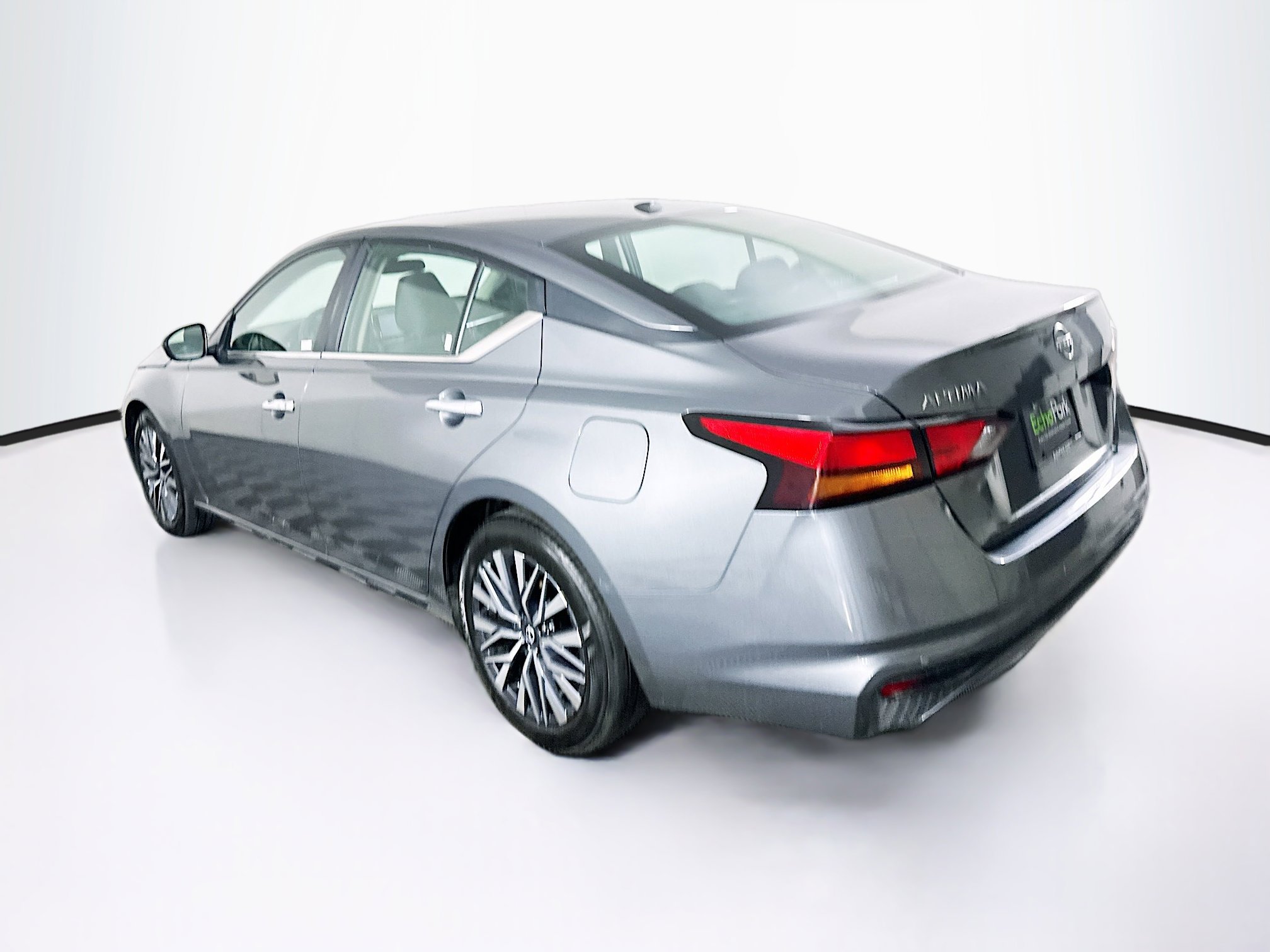 Used 2025 Nissan Altima 2.5 SV image 5