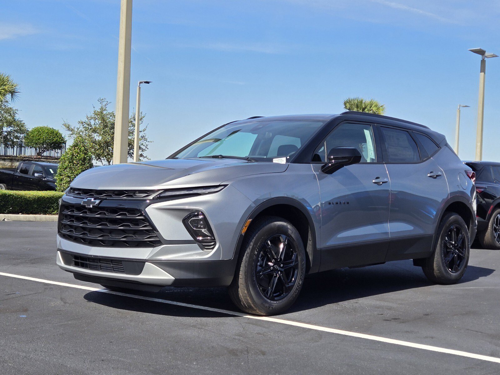 New 2026 Chevrolet Blazer LT w/ Midnight/Sport Edition FWD image 2