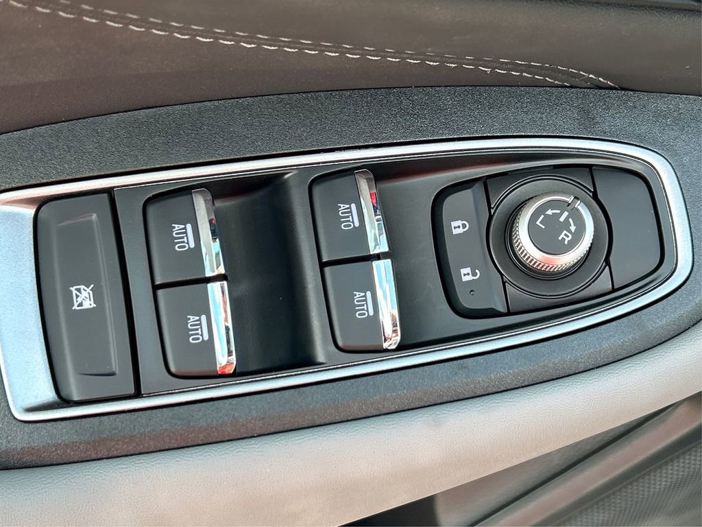 Certified 2025 Subaru Outback Limited image 36