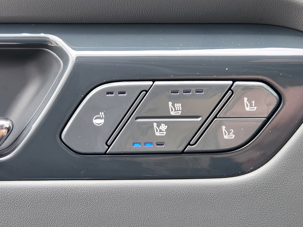 New 2026 Kia EV9 Land w/ Nightfall Edition Package AWD/4WD image 19