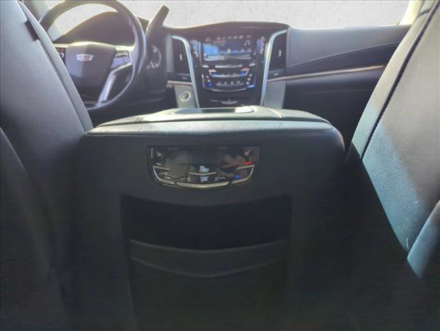 Used 2018 Cadillac Escalade Luxury RWD image 20
