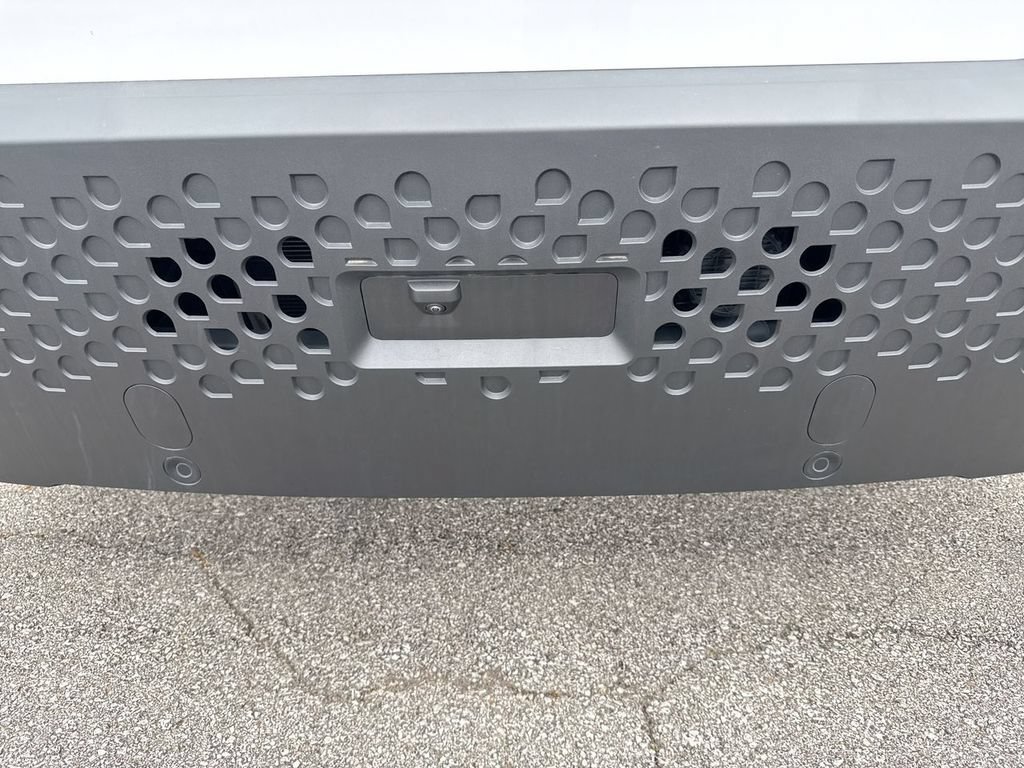 Used 2024 Chevrolet Brightdrop 600 w/ Battery Pack, Max Range AWD/4WD image 9