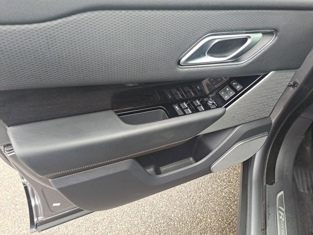 Used 2020 Land Rover Range Rover Velar R-Dynamic S image 18