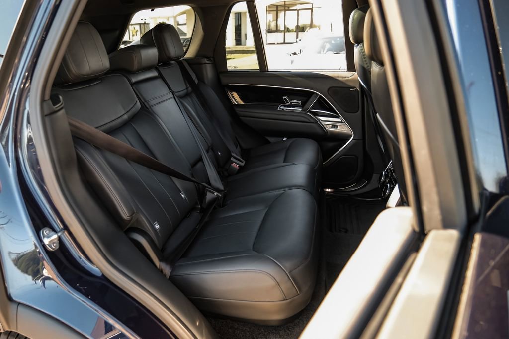 Used 2023 Land Rover Range Rover SE image 34