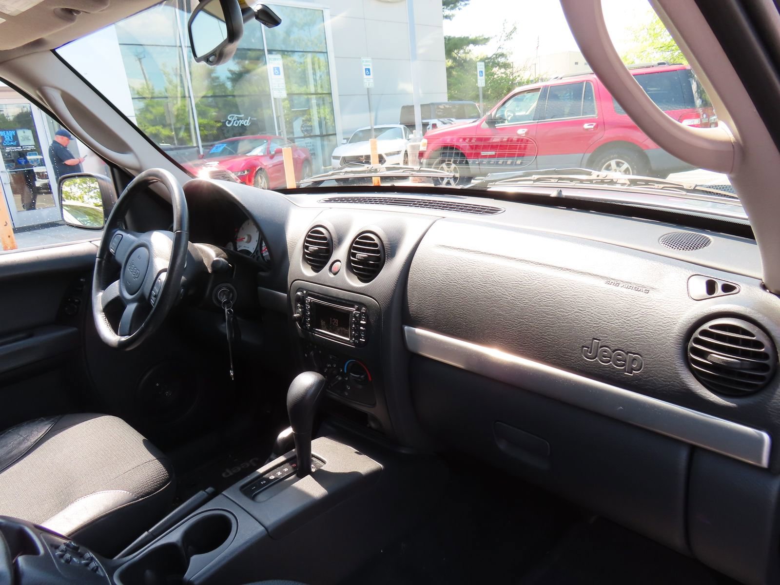 Used 2003 Jeep Liberty Renegade AWD/4WD image 19