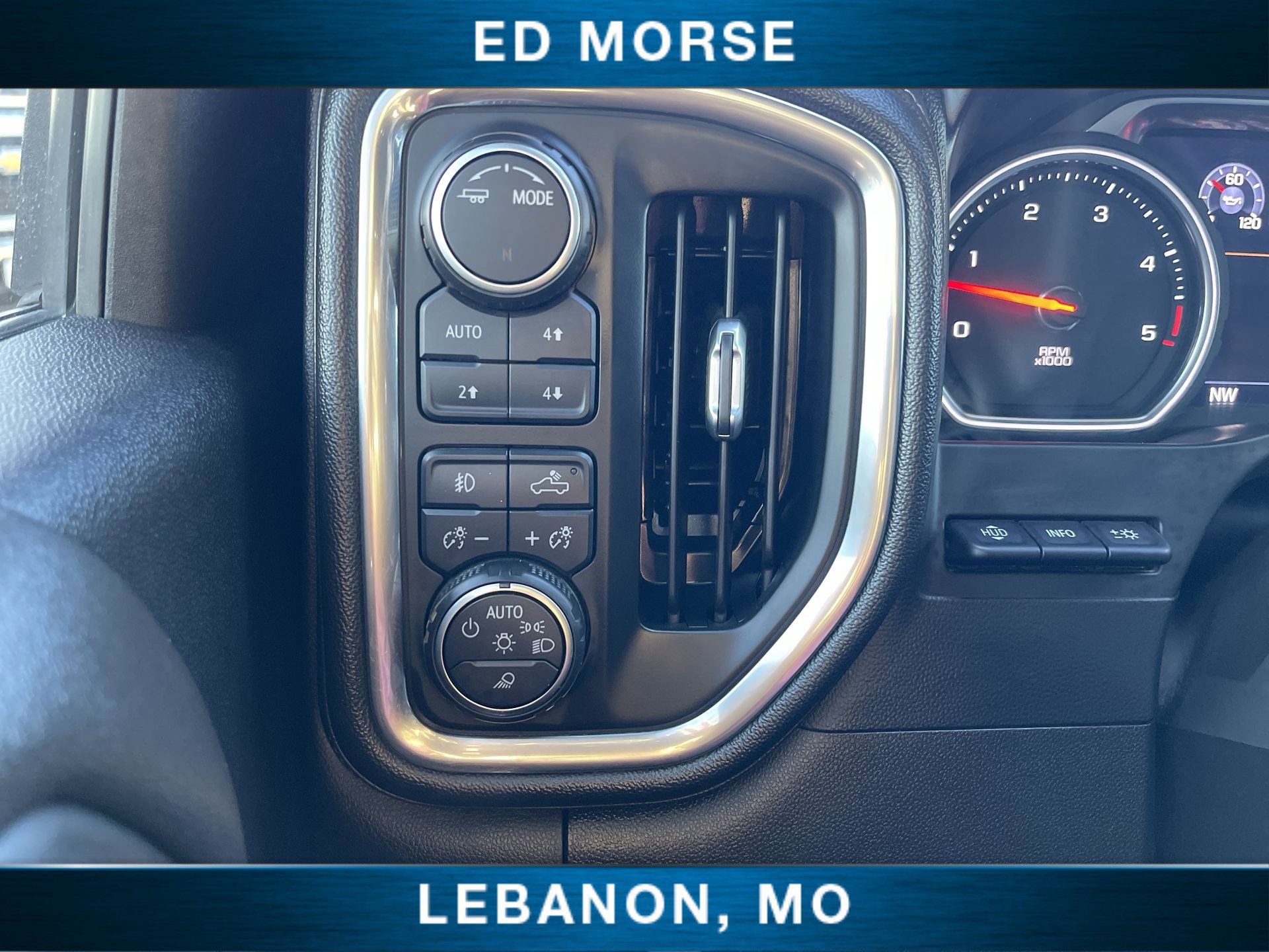 Certified 2020 Chevrolet Silverado 3500 High Country w/ Technology Package image 17