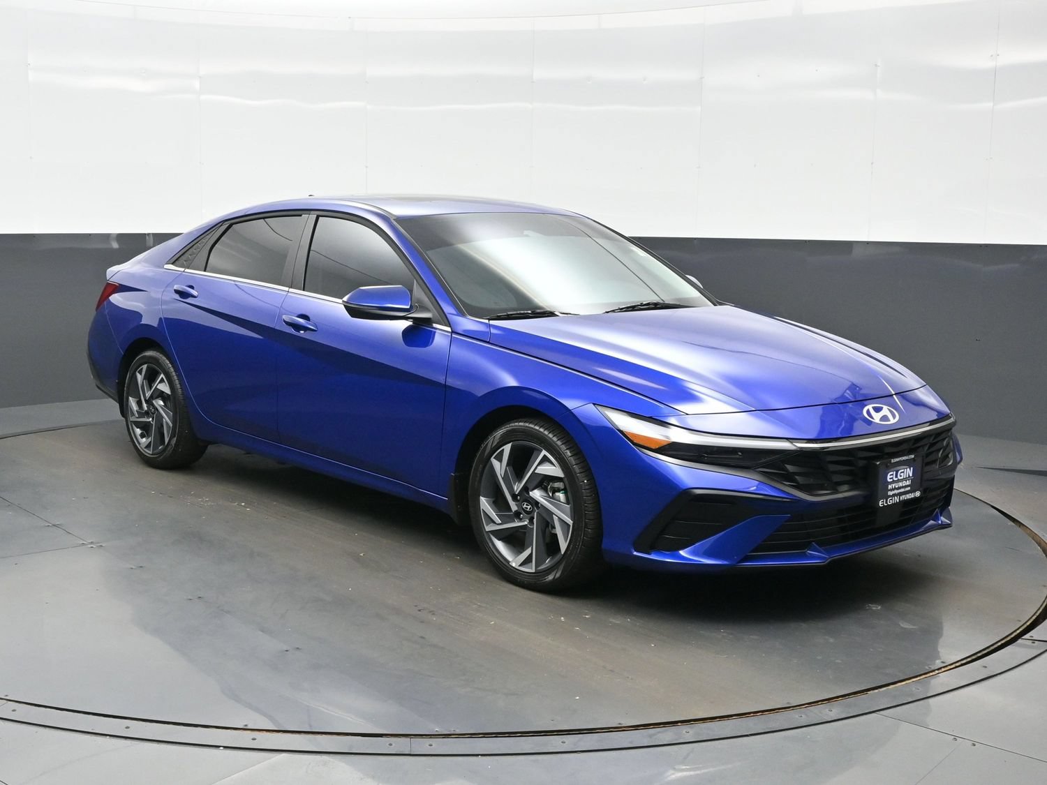 Certified 2025 Hyundai Elantra Limited FWD image 8