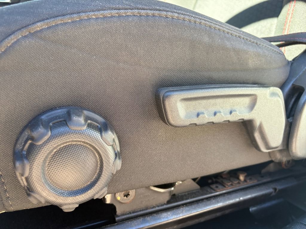 Used 2018 Jeep Wrangler Unlimited Rubicon image 15