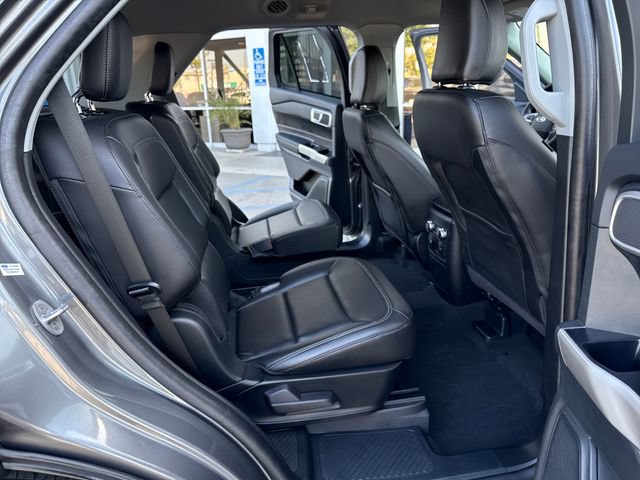 Used 2022 Ford Explorer XLT w/ Equipment Group 202A RWD image 30