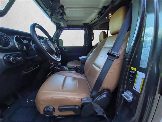 Used 2020 Jeep Gladiator Overland AWD/4WD image 16