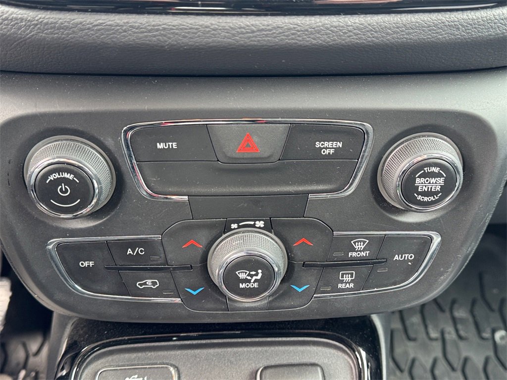 Certified 2021 Jeep Compass Altitude image 22